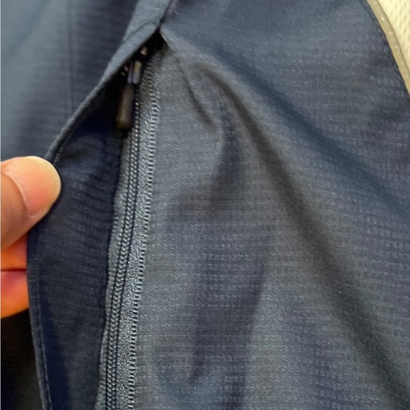 Asics Maratona Di Roma Marathon Jacket - Picture 6 of 15